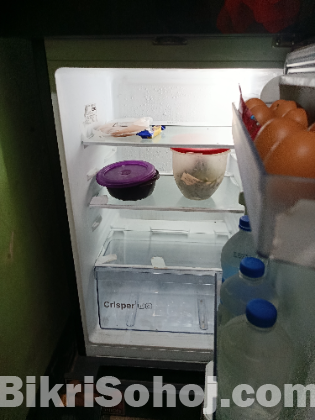 Singer Top Mount Refrigerator | FTDS200 | 200 L | Red